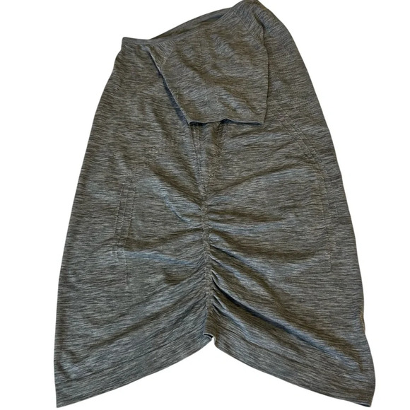 Athleta Short sleeved Shirred top. Size Small - Picture 5 of 8